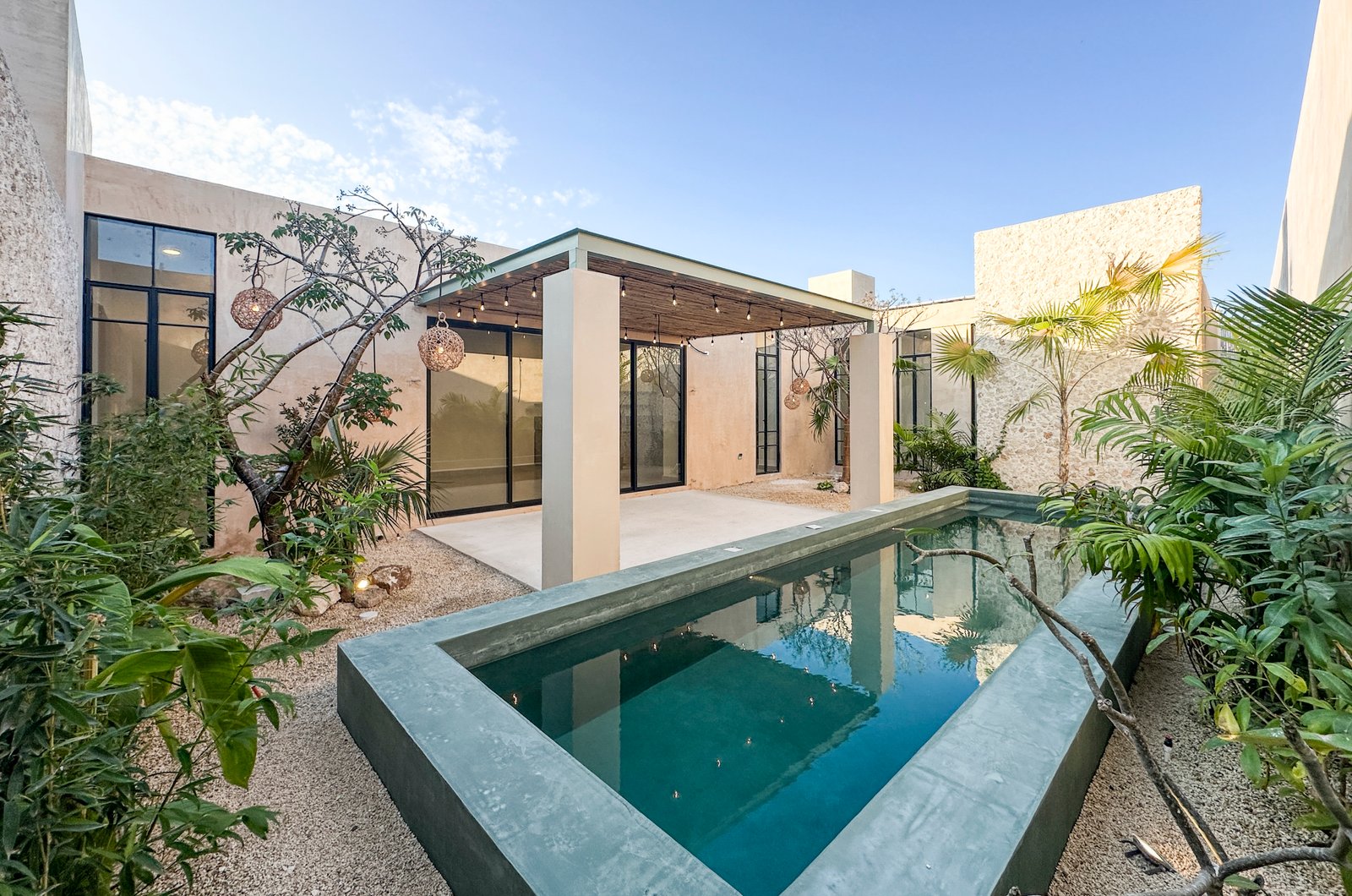 1900-Casa-Tiki-Tiki-en-venta-de-una-planta-en-Cholul-Mérida-con-alberca-y-equipada (8).jpg